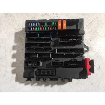CAJA RELES / FUSIBLES 12766739 519160105 05092774