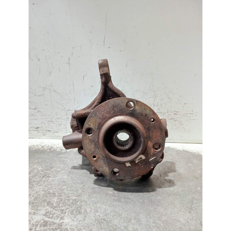 Recambio de mangueta delantera izquierda para peugeot 207 x-line referencia OEM IAM  14G 2006