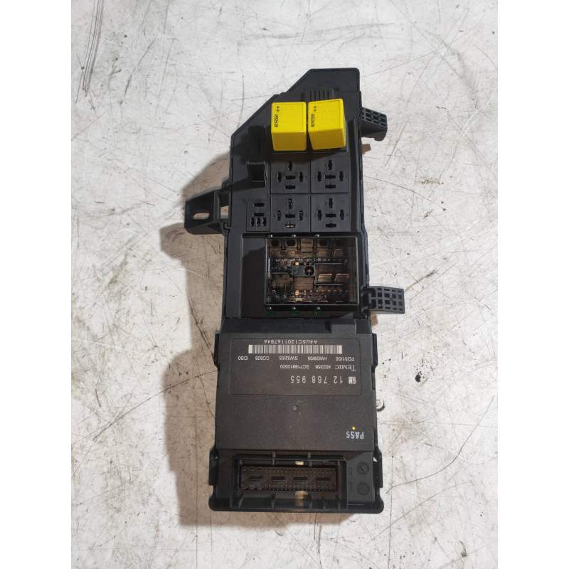 Recambio de modulo electronico para cadillac bls business referencia OEM IAM 12768955 SC718810500 CAJA RELÉS