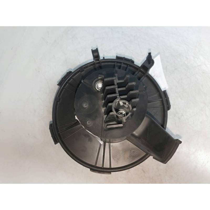 Recambio de motor calefaccion para opel zafira b 1.6 16v cat referencia OEM IAM D8087  2005