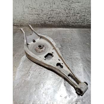 BRAZO SUSPENSION SUPERIOR TRASERO DERECHO 330D 2001