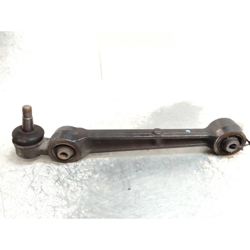 Recambio de brazo suspension inferior delantero derecho para mitsubishi galant berlina (ea0) 2400 gls referencia OEM IAM   