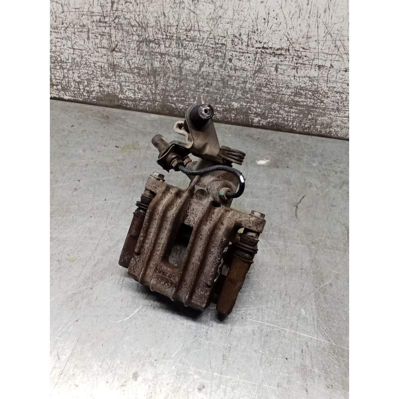 Recambio de pinza freno trasera derecha para seat leon (1p1) 1.9 tdi referencia OEM IAM  TRW 05