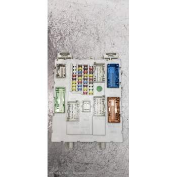 CAJA RELES / FUSIBLES BV6N14A073ES 0217BV6N14A073ES 2010
