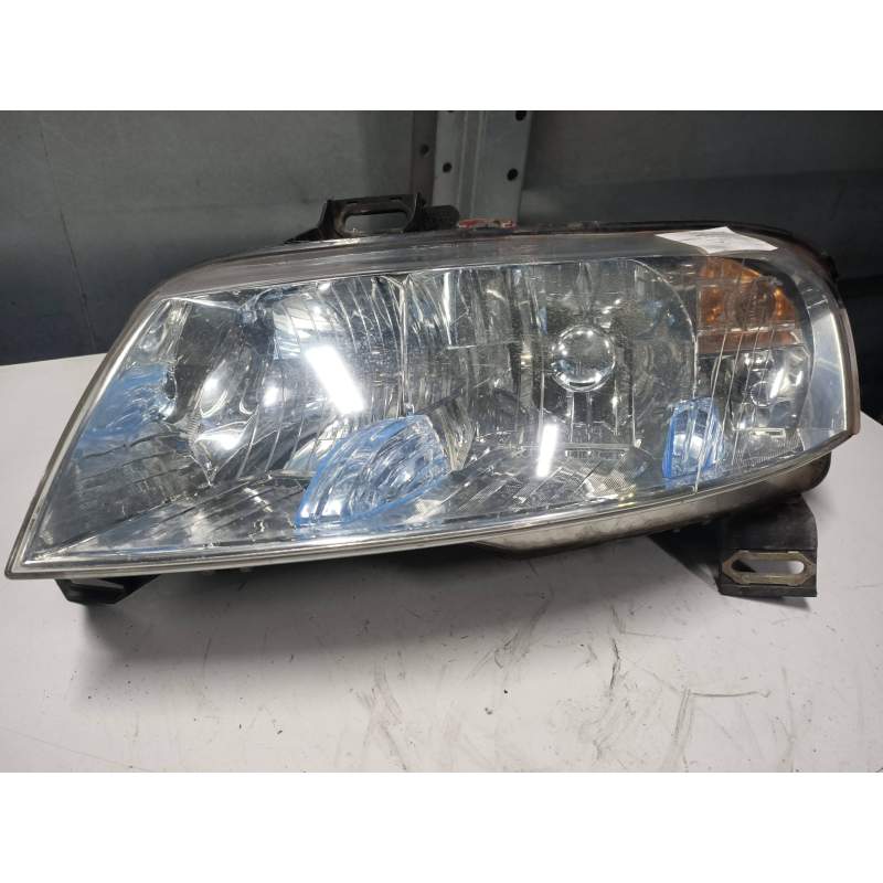 Recambio de faro izquierdo para fiat stilo (192) 1.6 16v referencia OEM IAM   5P