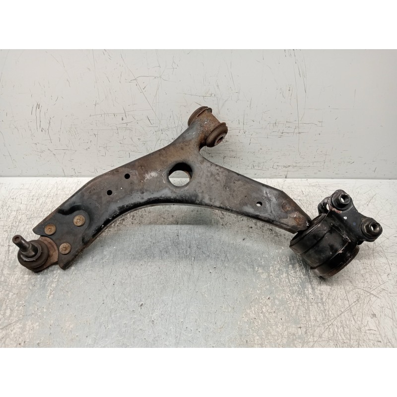 Recambio de brazo suspension inferior delantero izquierdo para ford focus berlina (cap) 1.6 tdci cat referencia OEM IAM   