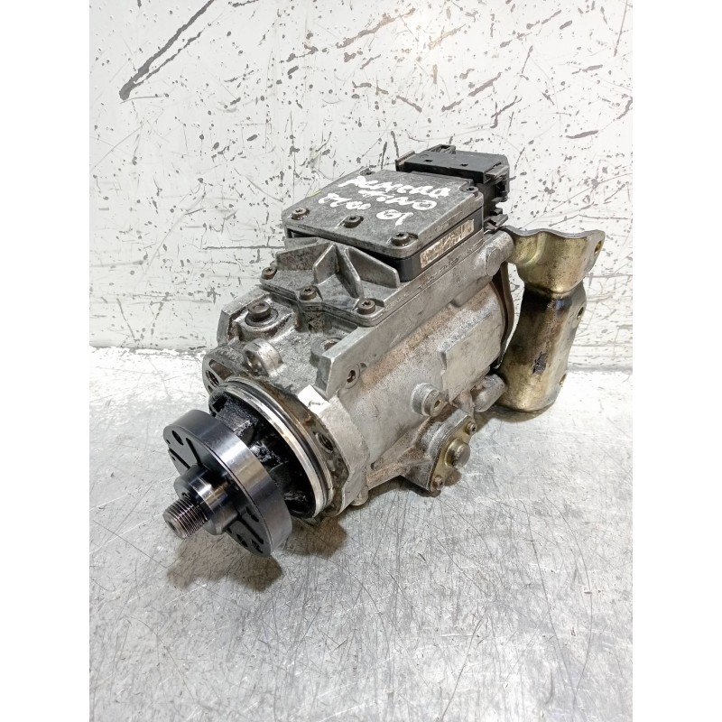 Recambio de bomba inyeccion para nissan almera tino (v10m) 2.2 dci diesel cat referencia OEM IAM 0470504028 041111483 BOSCH