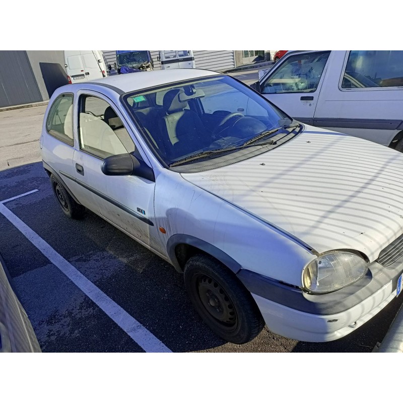 opel corsa b del año 2000