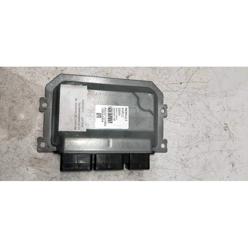 Recambio de centralita motor uce para renault zoe referencia OEM IAM A3C07157904 283G08110R 