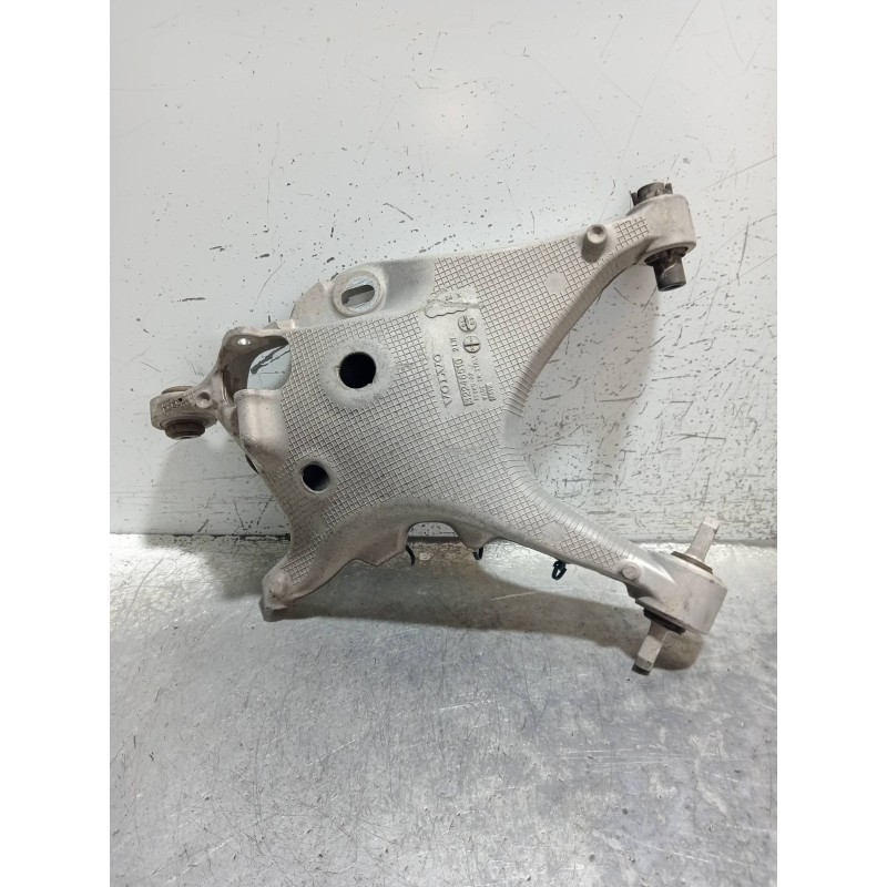 Recambio de brazo suspension inferior trasero izquierdo para volvo v60 cross country pro awd referencia OEM IAM 32246510  