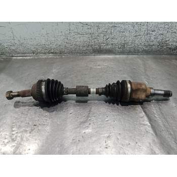 TRANSMISION DELANTERA IZQUIERDA 04668953A 3610110005 1999