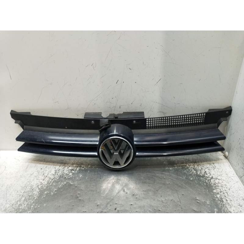 Recambio de rejilla delantera para volkswagen golf iv (1j1) 1.6 16v referencia OEM IAM   1998