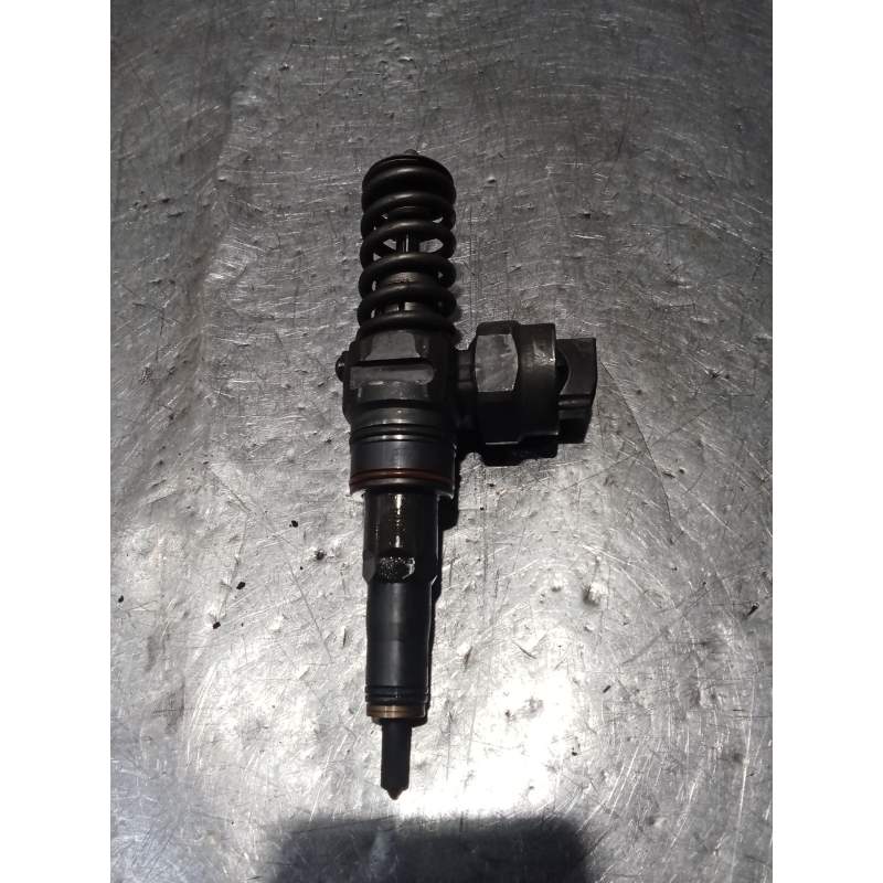 Recambio de inyector para skoda superb (3u4) classic referencia OEM IAM 038130073F 0414720007 BOSCH