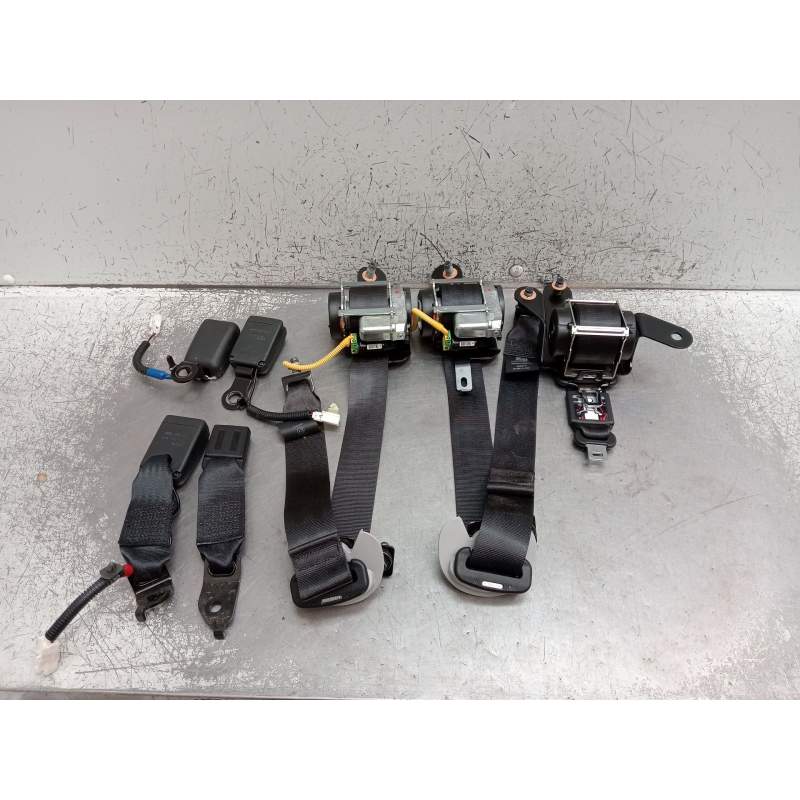 Recambio de juego cinturones trasero para hyundai tucson (tl, tle) 1.6 crdi referencia OEM IAM  5P 2018