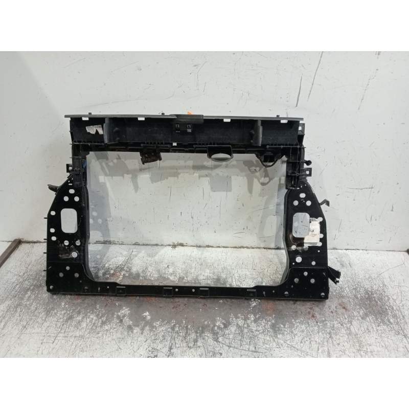 Recambio de panel frontal para jeep renegade referencia OEM IAM   