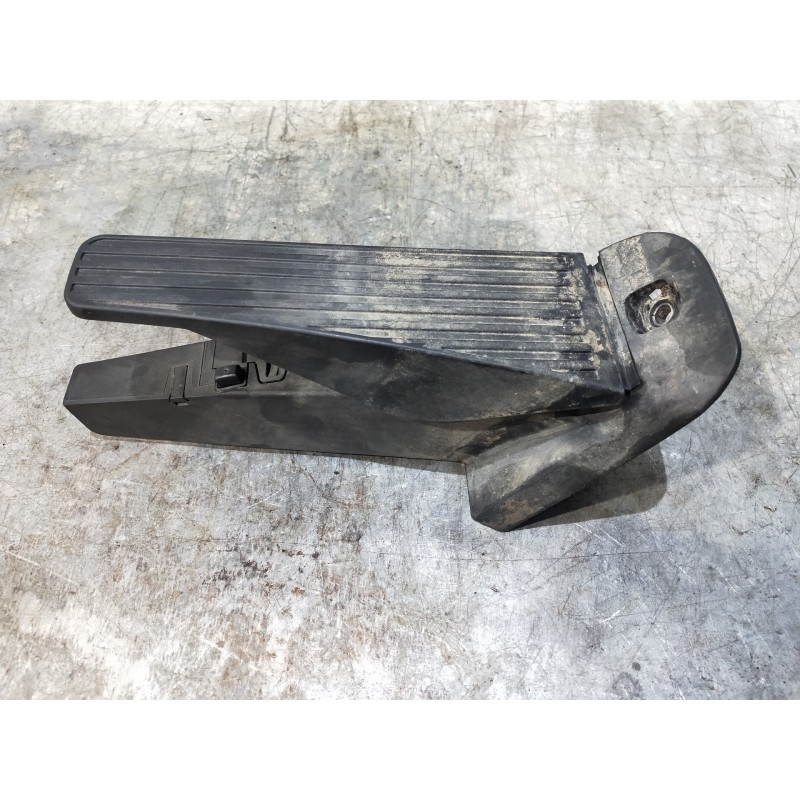 Recambio de potenciometro pedal para volvo v60 cross country pro awd referencia OEM IAM 32269124  