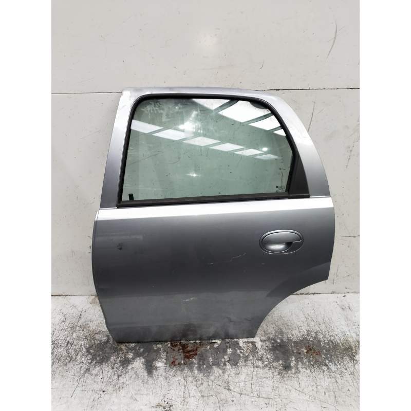 Recambio de puerta trasera izquierda para opel corsa c cosmo referencia OEM IAM  5P 2003