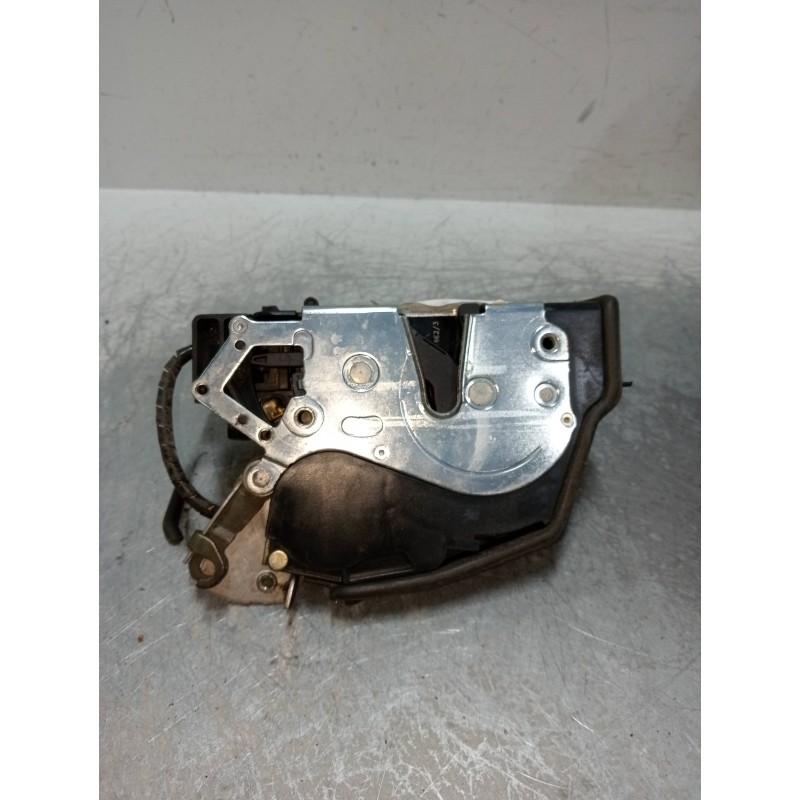 Recambio de motor cierre centralizado trasero derecho para bmw serie 7 (e65/e66) 3.6 v8 32v cat referencia OEM IAM 7028910  4P