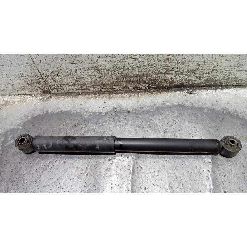 Recambio de amortiguador trasero izquierdo para nissan pathfinder (r50) 3.3 v6 referencia OEM IAM   