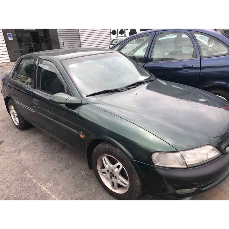 opel vectra b berlina del año 1998