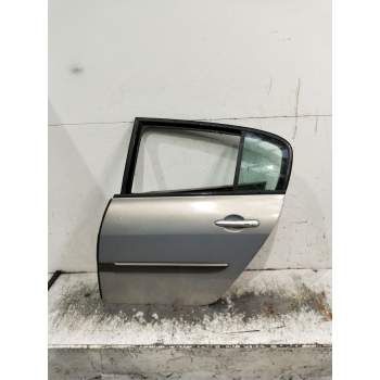 PUERTA TRASERA IZQUIERDA 4P 2003