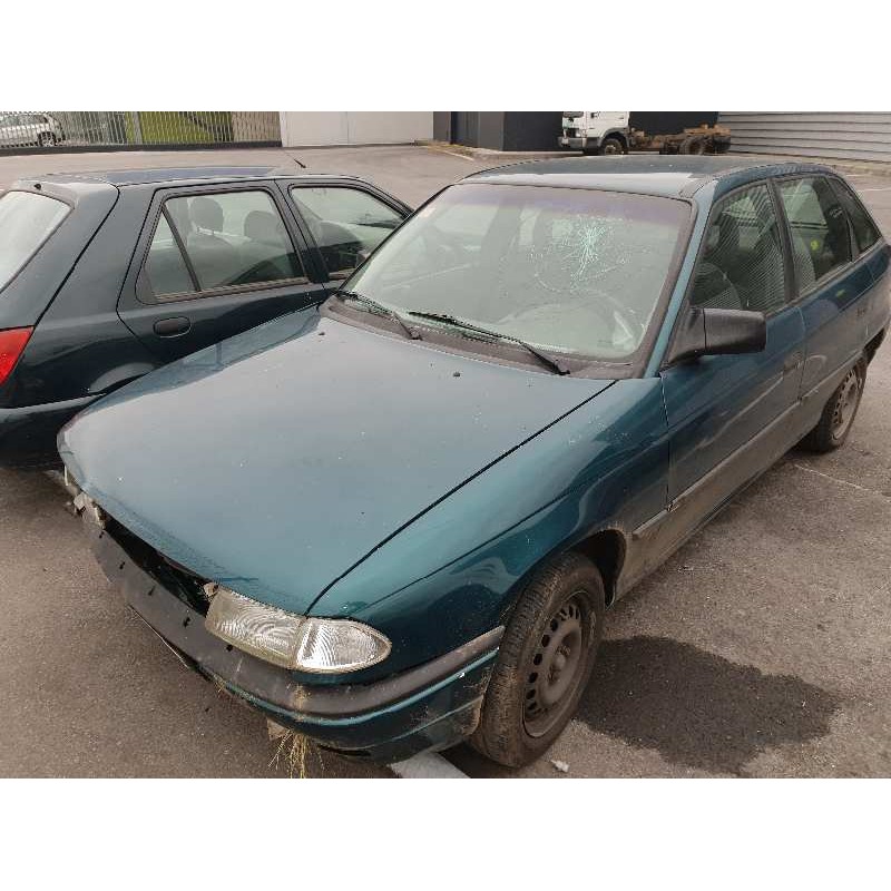 opel astra f berlina del año 1997