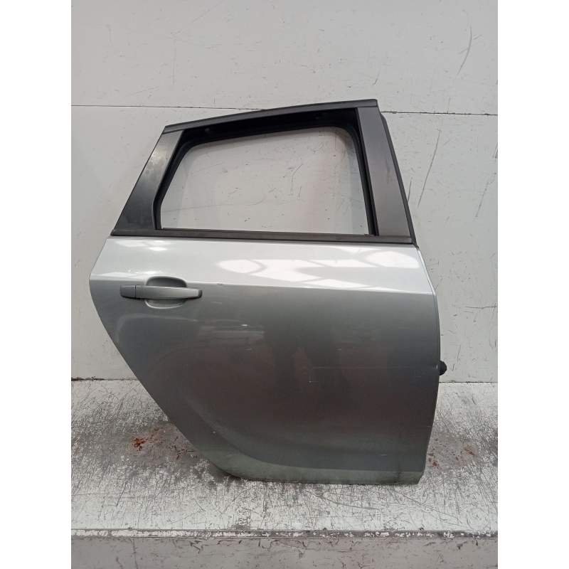Recambio de puerta trasera derecha para opel astra j sedán 1.6 cdti (69) referencia OEM IAM  4P 