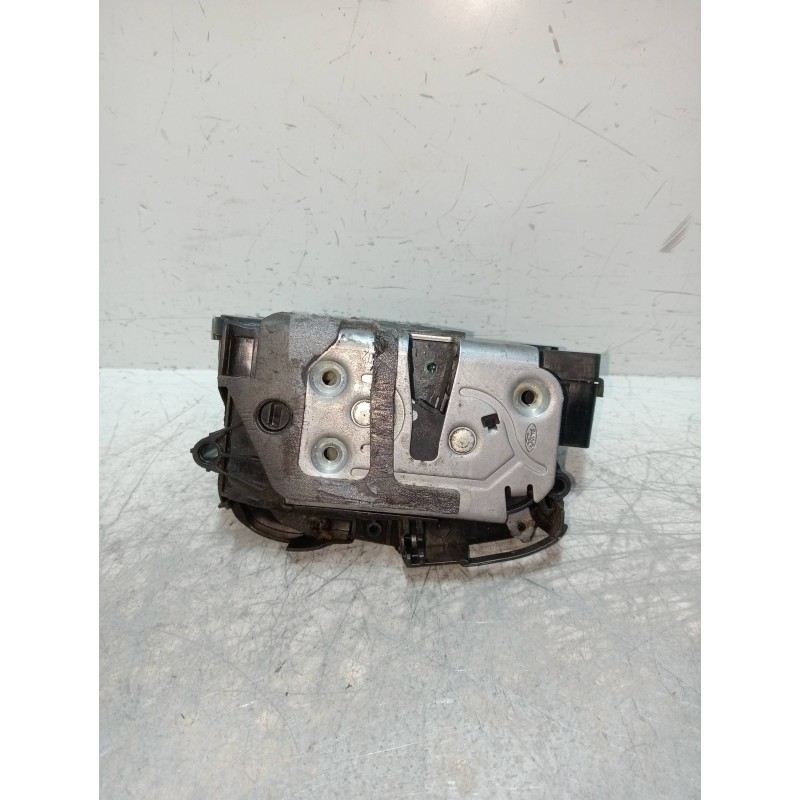 Recambio de motor cierre centralizado delantero izquierdo para ford fiesta (cb1) ambiente referencia OEM IAM 40534133 8A6AA21813