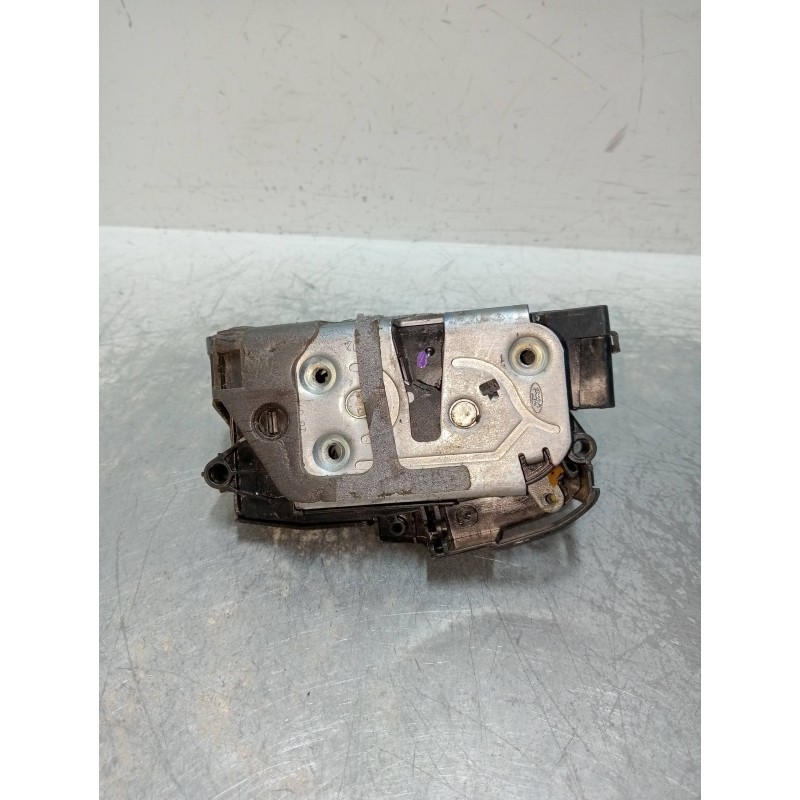 Recambio de motor cierre centralizado trasero izquierdo para ford fiesta (cb1) ambiente referencia OEM IAM 40734133 8A6AA26413AD