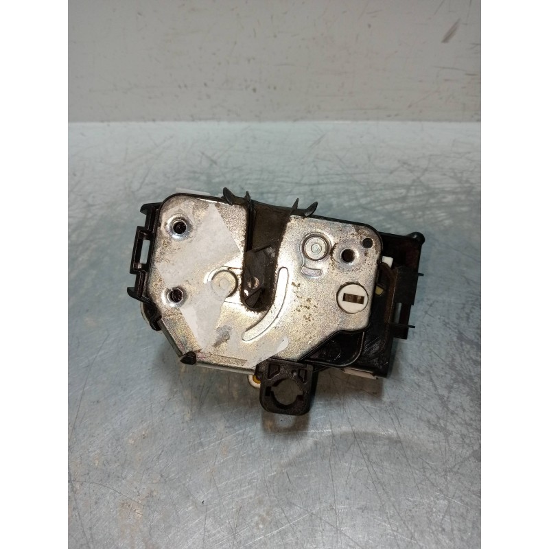 Recambio de motor cierre centralizado trasero izquierdo para fiat panda (169) 1.2 8v emotion referencia OEM IAM 51826987  