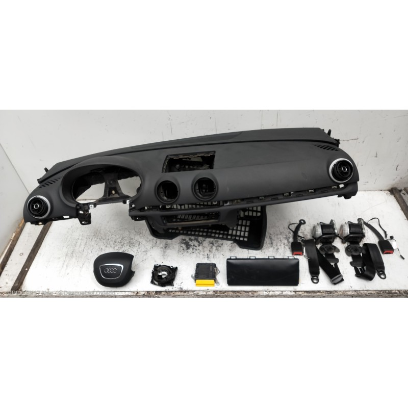 Recambio de kit airbag para audi a3 sedán(8vs) attraction referencia OEM IAM   