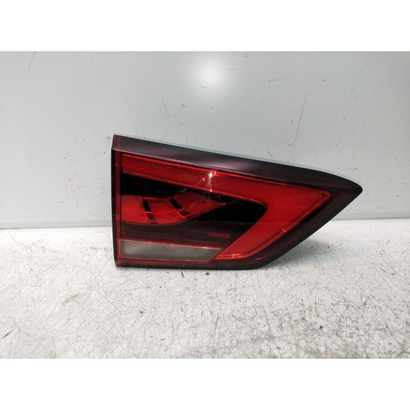 Recambio de piloto trasero izquierdo interior para mg mg zs 1.5 vti referencia OEM IAM 10571683  