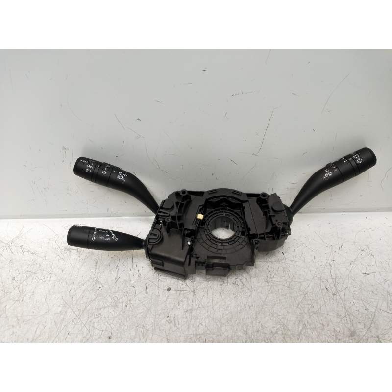 Recambio de mando luces para mg mg zs 1.5 vti referencia OEM IAM 10565266 654466978 90949WAQ0008S