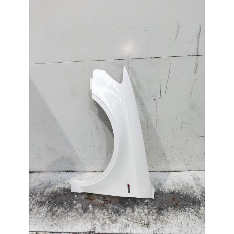 Recambio de aleta delantera izquierda para audi a3 limousine (8vs, 8vm) 2.0 tdi referencia OEM IAM   