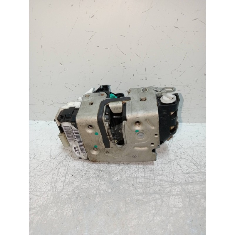 Recambio de motor cierre centralizado trasero izquierdo para jeep compass 2.4 16v cat referencia OEM IAM 04589415AD  5P