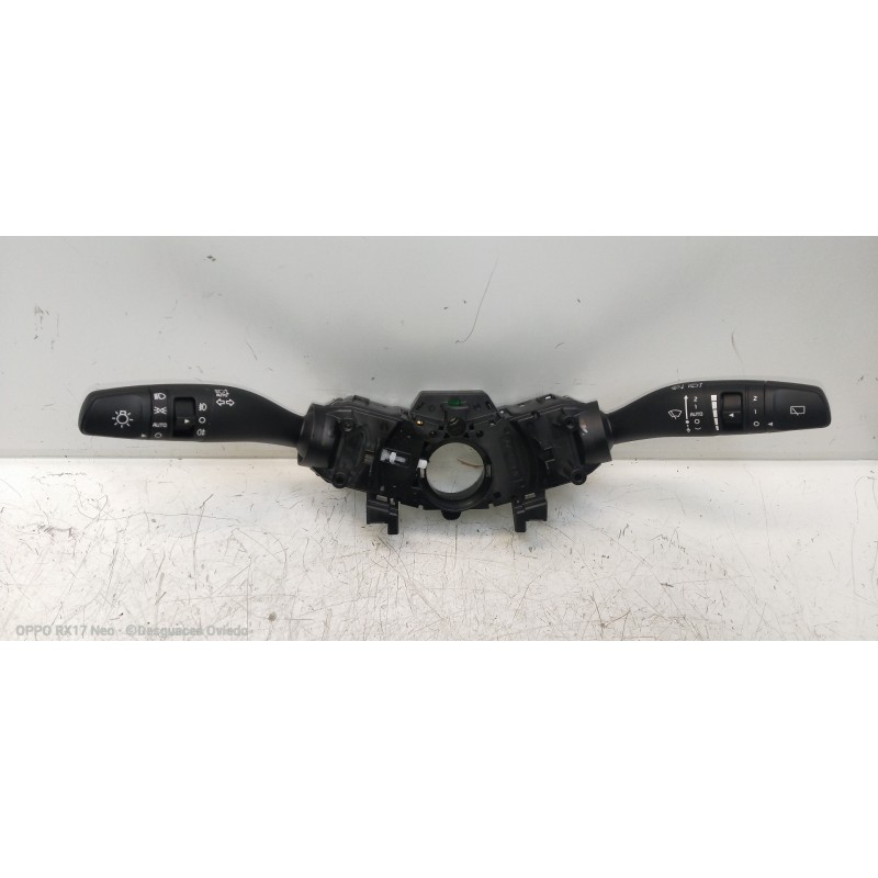 Recambio de mando luces para kia rio (yb) 1.2 cat referencia OEM IAM 93404D4962  