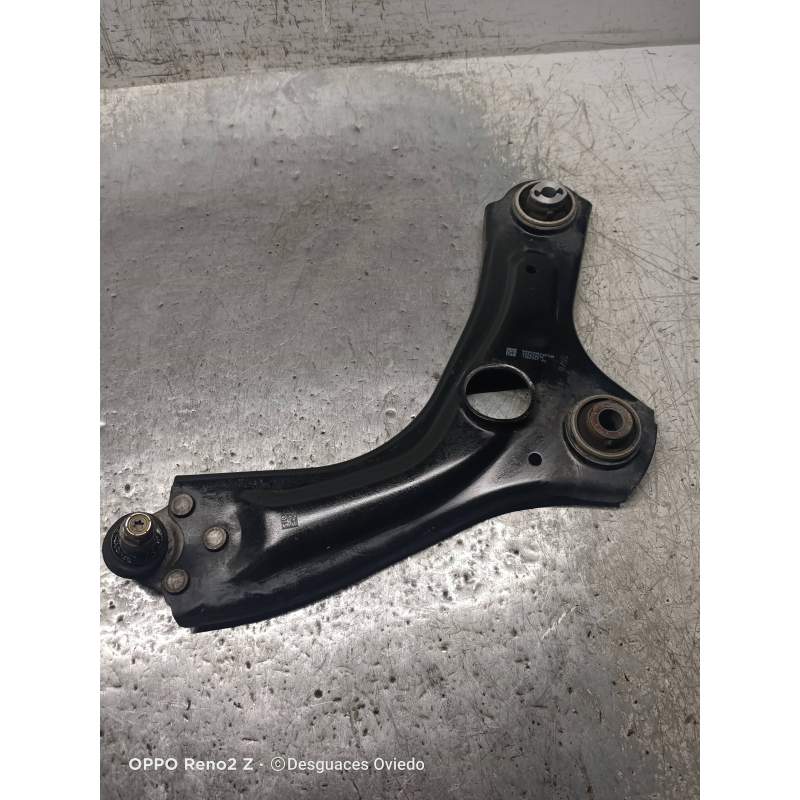 Recambio de brazo suspension inferior delantero derecho para renault captur ii 1.0 referencia OEM IAM 045814R  