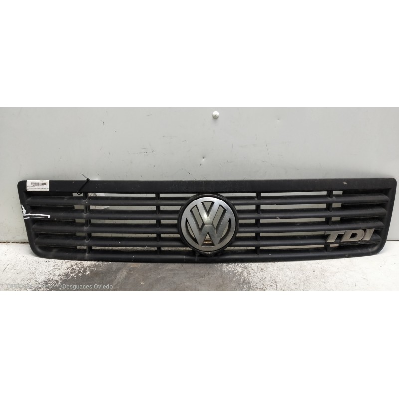 Recambio de rejilla delantera para volkswagen lt caja cerrada / combi (mod. 1997) lt 35 caja cerrada referencia OEM IAM   