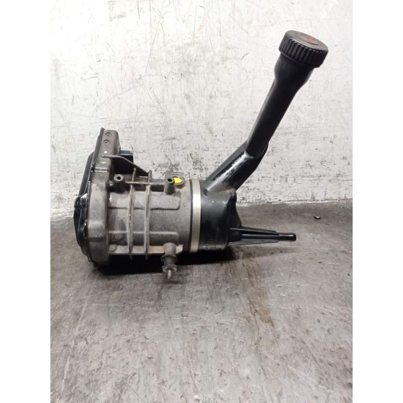 Recambio de bomba direccion para peugeot partner tepee 1.6 hdi referencia OEM IAM 9686207080  