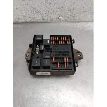 CAJA RELES / FUSIBLES DW9314A073C8 073736020414 2009