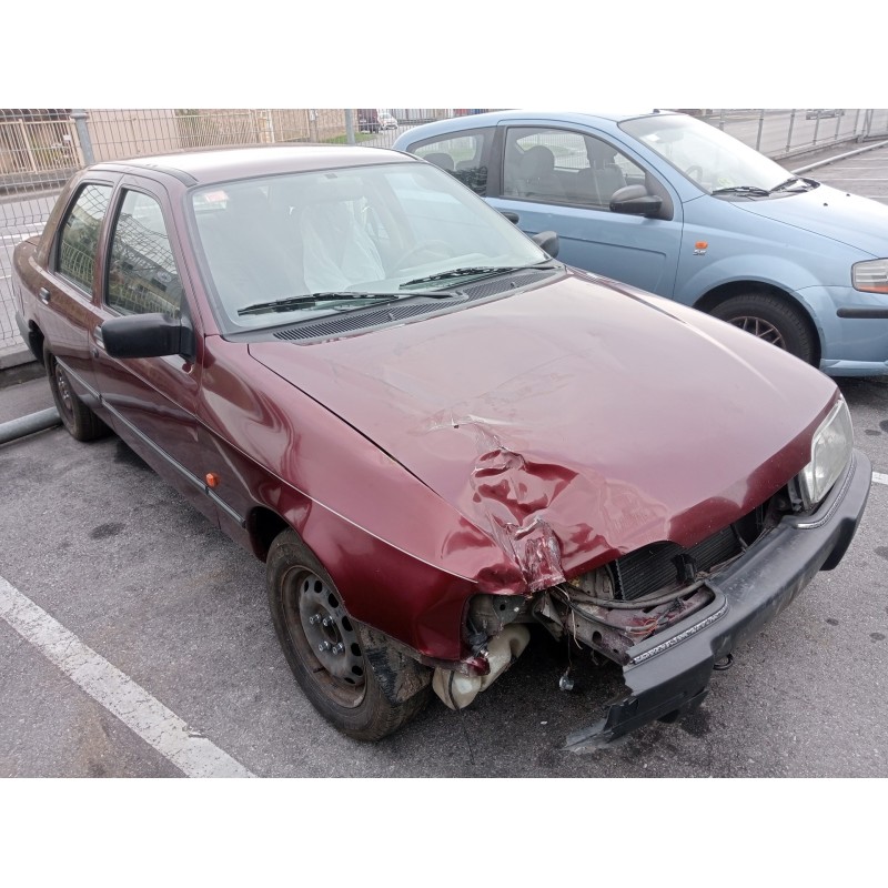 ford sierra berlina del año 1990