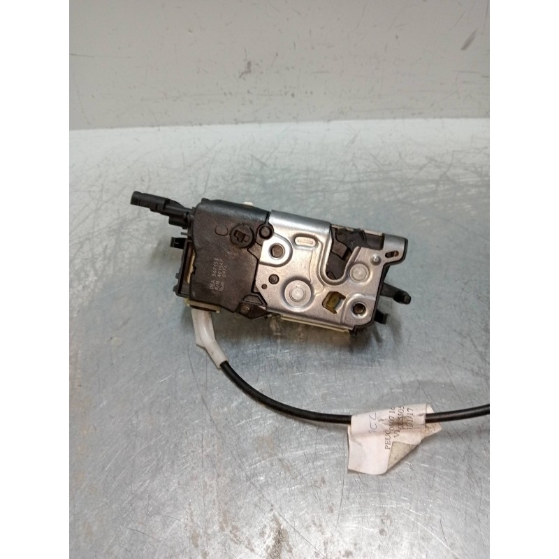 Recambio de motor cierre centralizado delantero derecho para peugeot 308 1.6 hdi fap cat (9hz / dv6ted4) referencia OEM IAM 5671