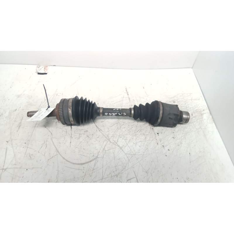 Recambio de transmision trasera izquierda para ssangyong rodius 2.7 turbodiesel cat referencia OEM IAM  27XDI 2005