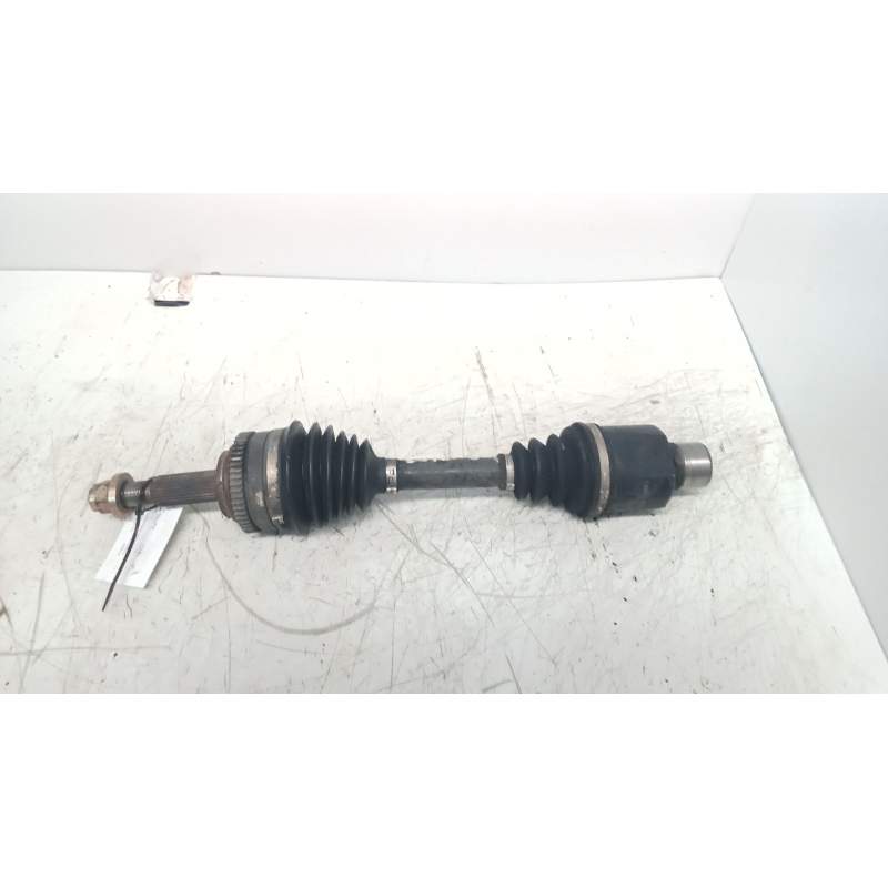 Recambio de transmision trasera derecha para ssangyong rodius 2.7 turbodiesel cat referencia OEM IAM  27XDI 2005
