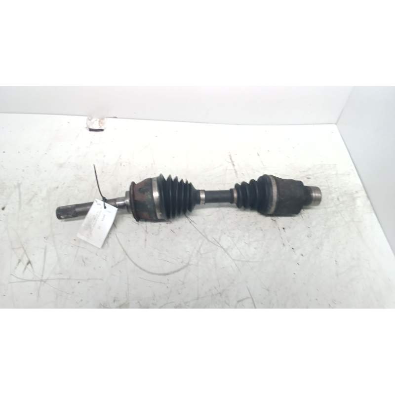 Recambio de transmision delantera derecha para ssangyong rexton referencia OEM IAM   