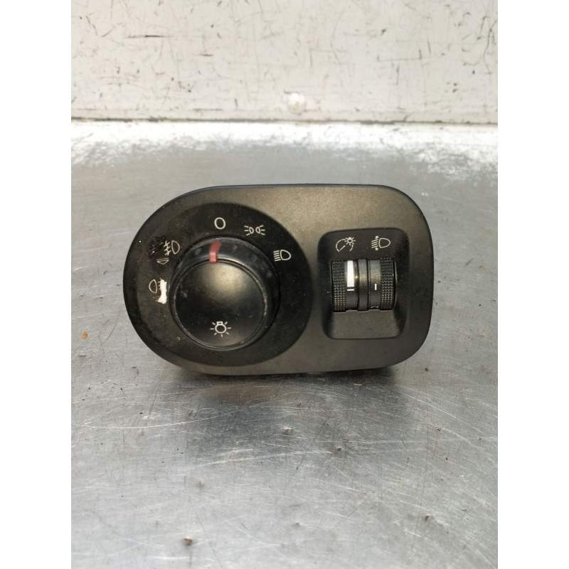 Recambio de mando luces para seat toledo iii (5p2) 2.0 tdi 16v referencia OEM IAM 5P1941431BS 04062506 2004