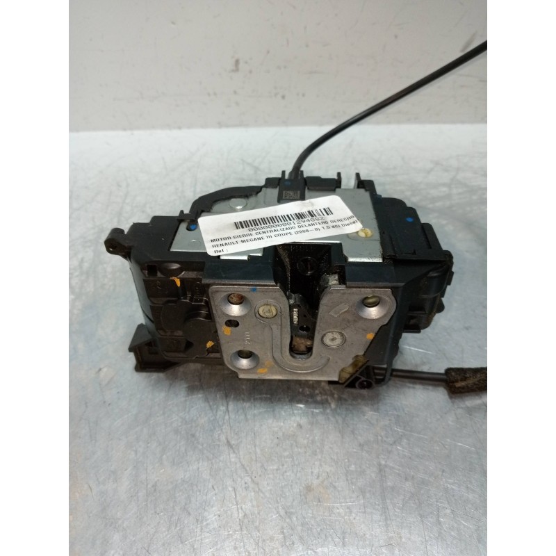 Recambio de motor cierre centralizado delantero derecho para renault megane iii coupe 1.5 dci diesel fap referencia OEM IAM 8050