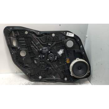 ELEVALUNAS DELANTERO IZQUIERDO F00S1W2425 5P 82450AT100
