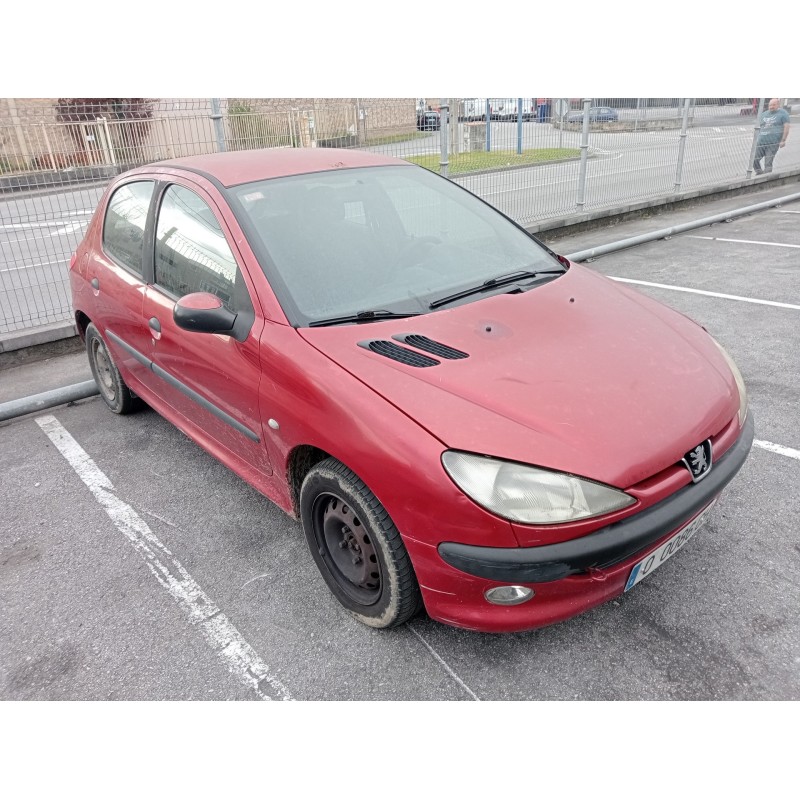 peugeot 206 berlina del año 2000