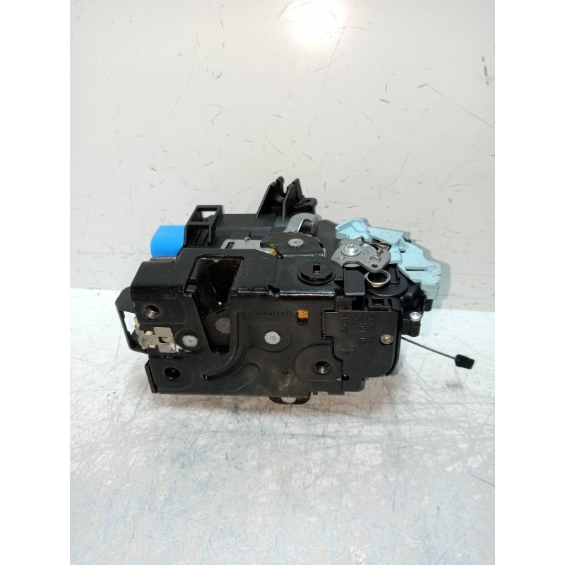 Recambio de motor cierre centralizado trasero derecho para skoda octavia berlina (1z3) collection referencia OEM IAM 7L0839016D 